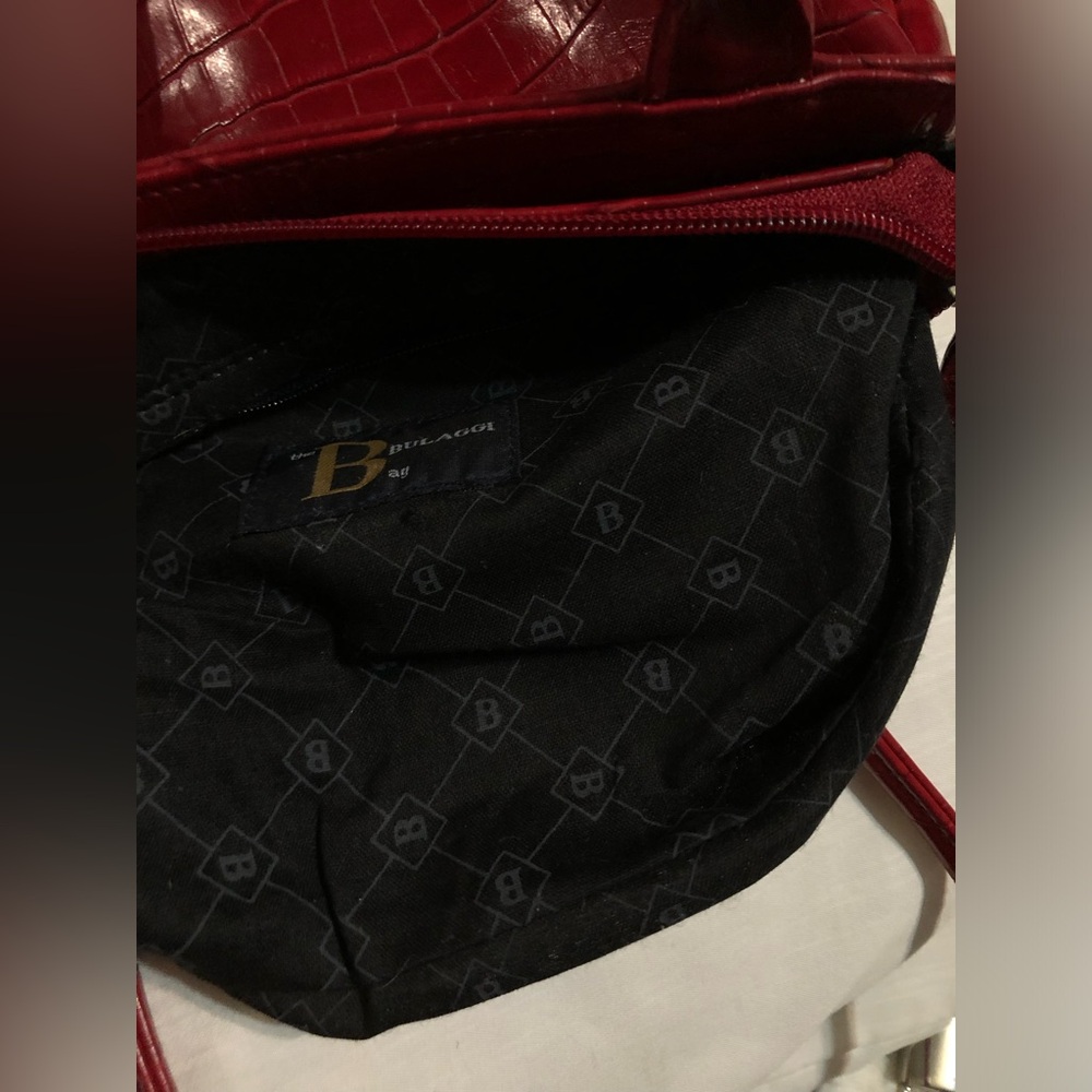 BULAGGI The Bag Leather Red Crocodile Embossed Shoulder Bag w/Lock & Key 💥Sold💥 - Picture 12 of 15